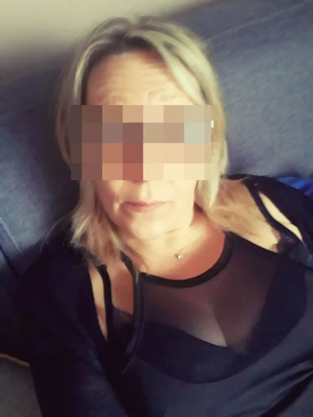 Femme mûre mariée disponible pour tromper discrètement son mari à Bayonne